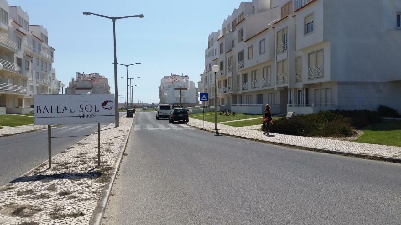 Beach And Surf Peniche Luaran gambar